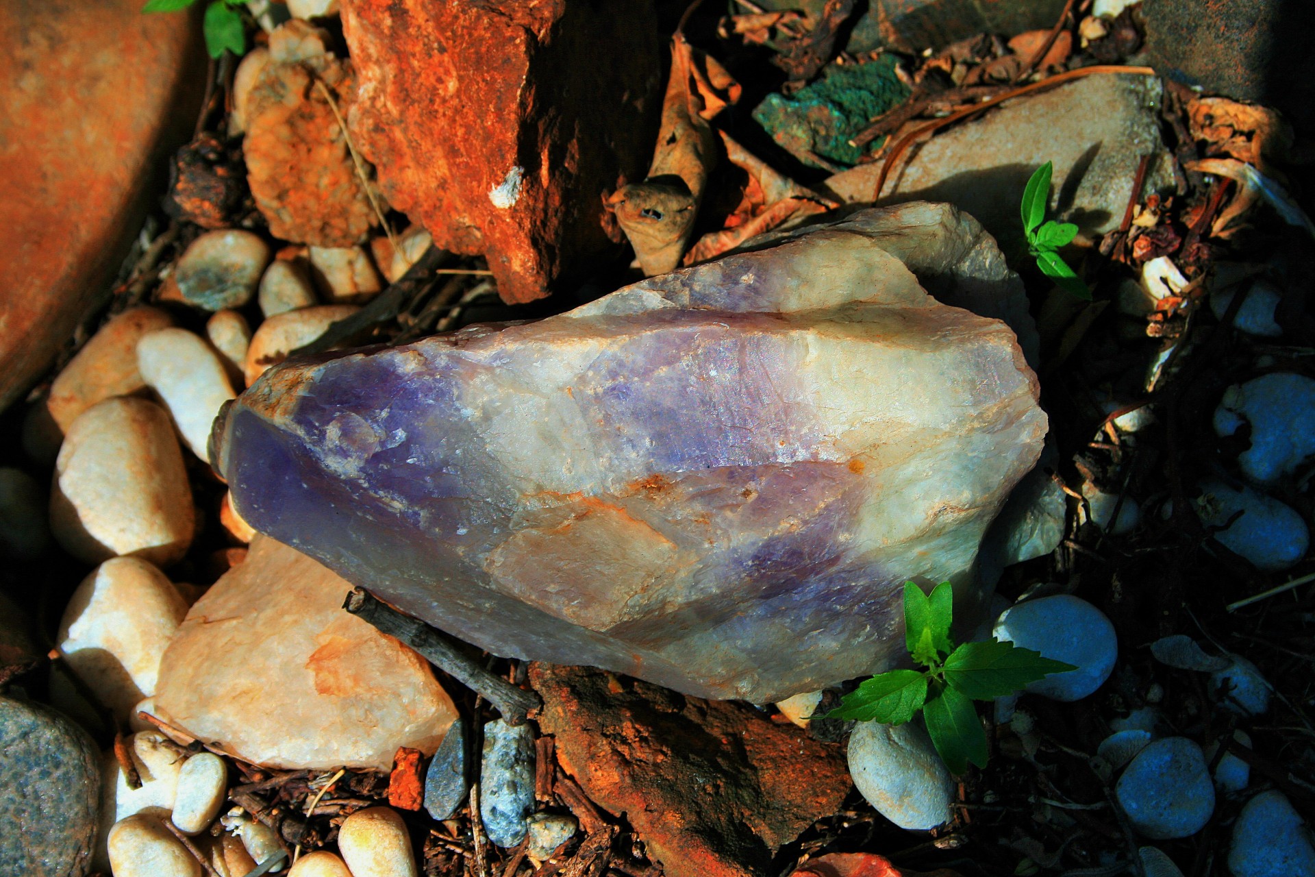 Amethyst And Pebbles
