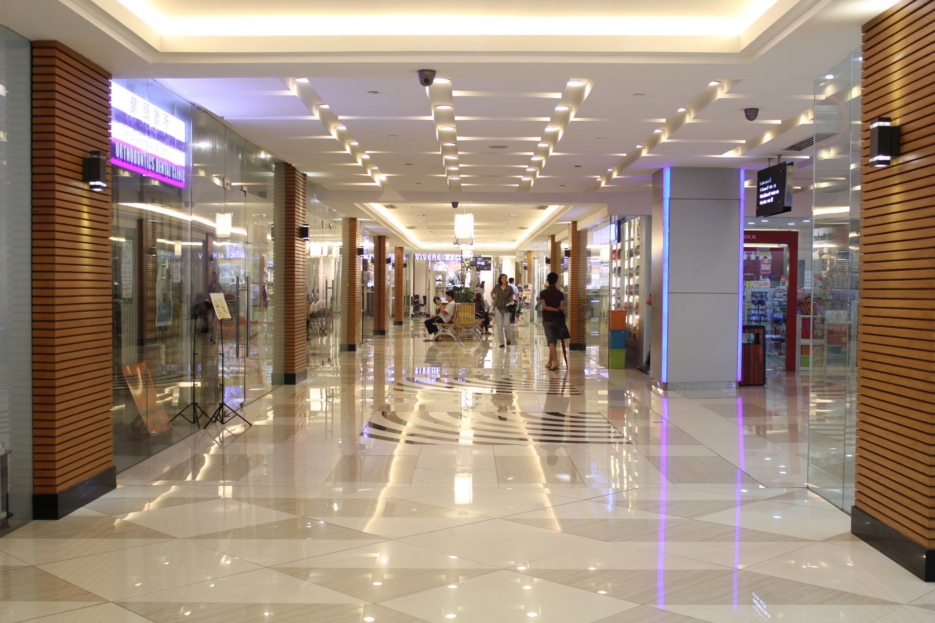 Shopping Mall Free Stock Photo - Public Domain Pictures