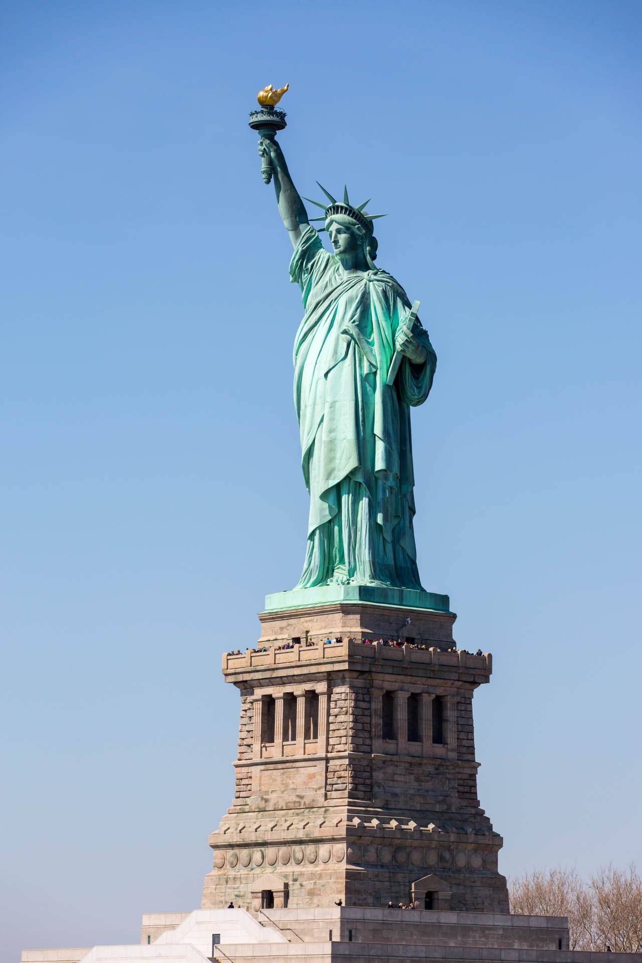 statue-of-liberty-1464188411Rzq.jpg