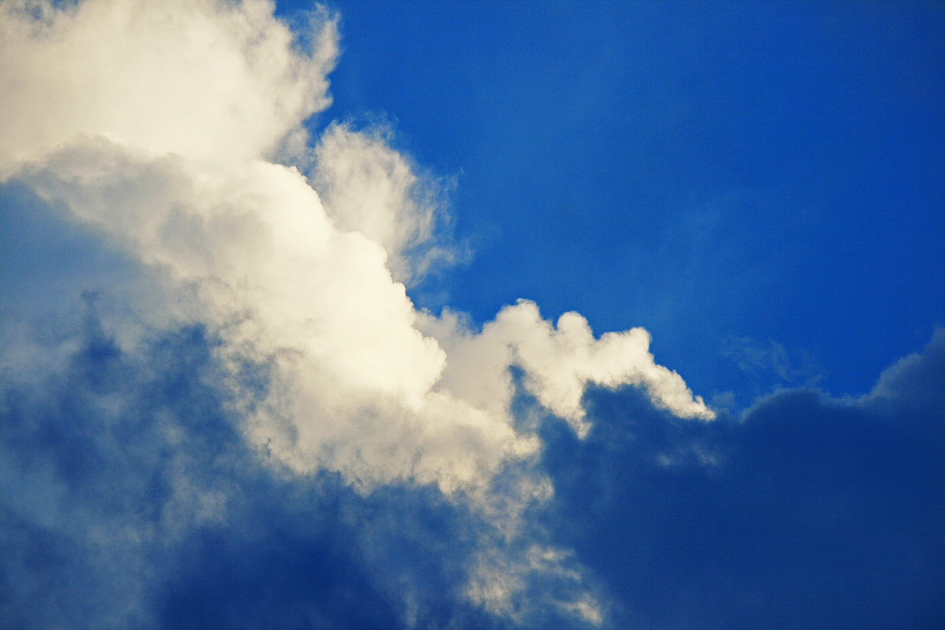 tumultuous-cloud-free-stock-photo-public-domain-pictures