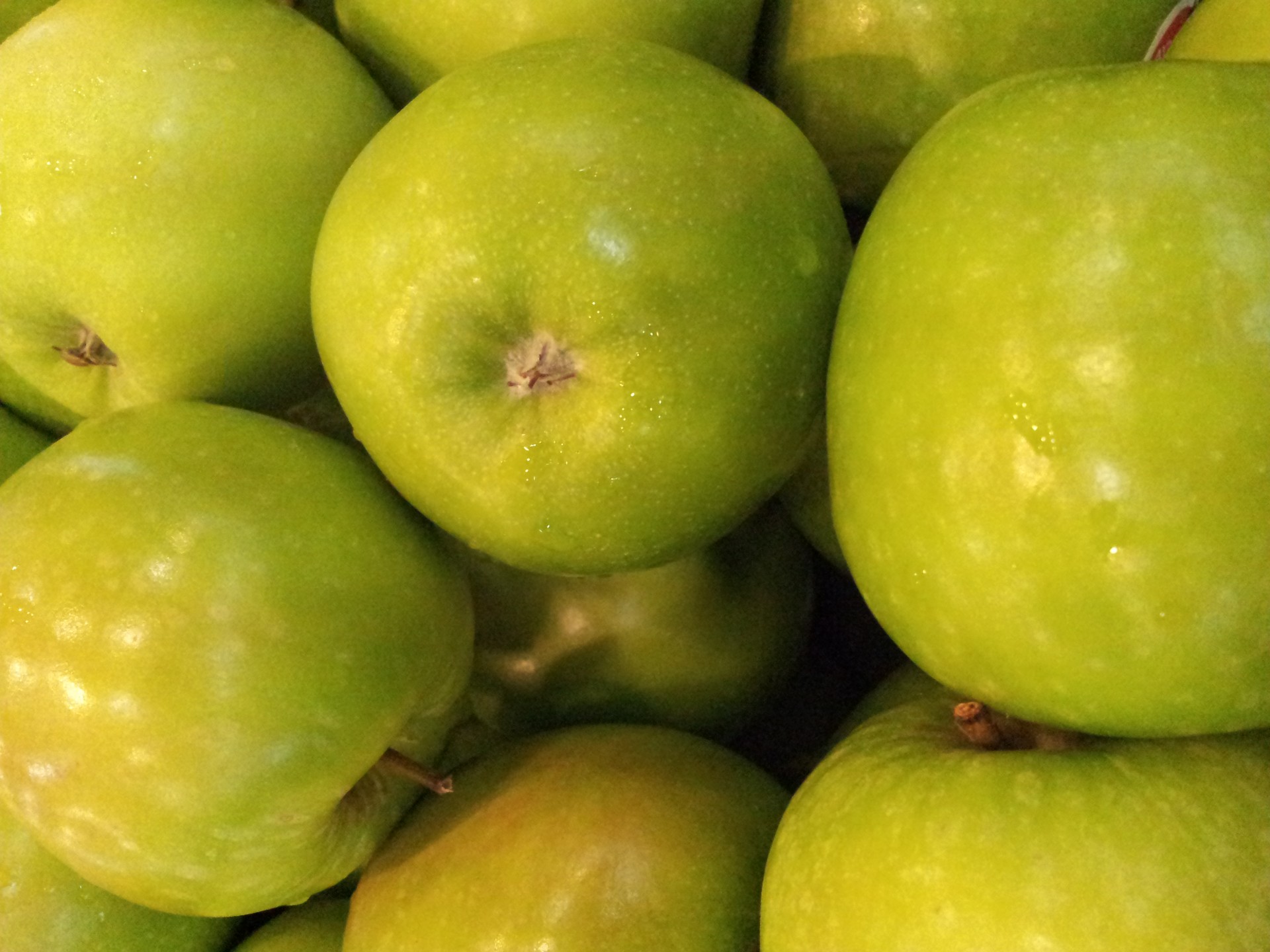 A Group Of Green Apple