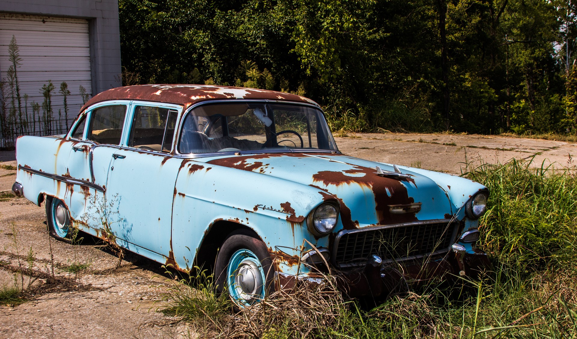 old-rusty-car