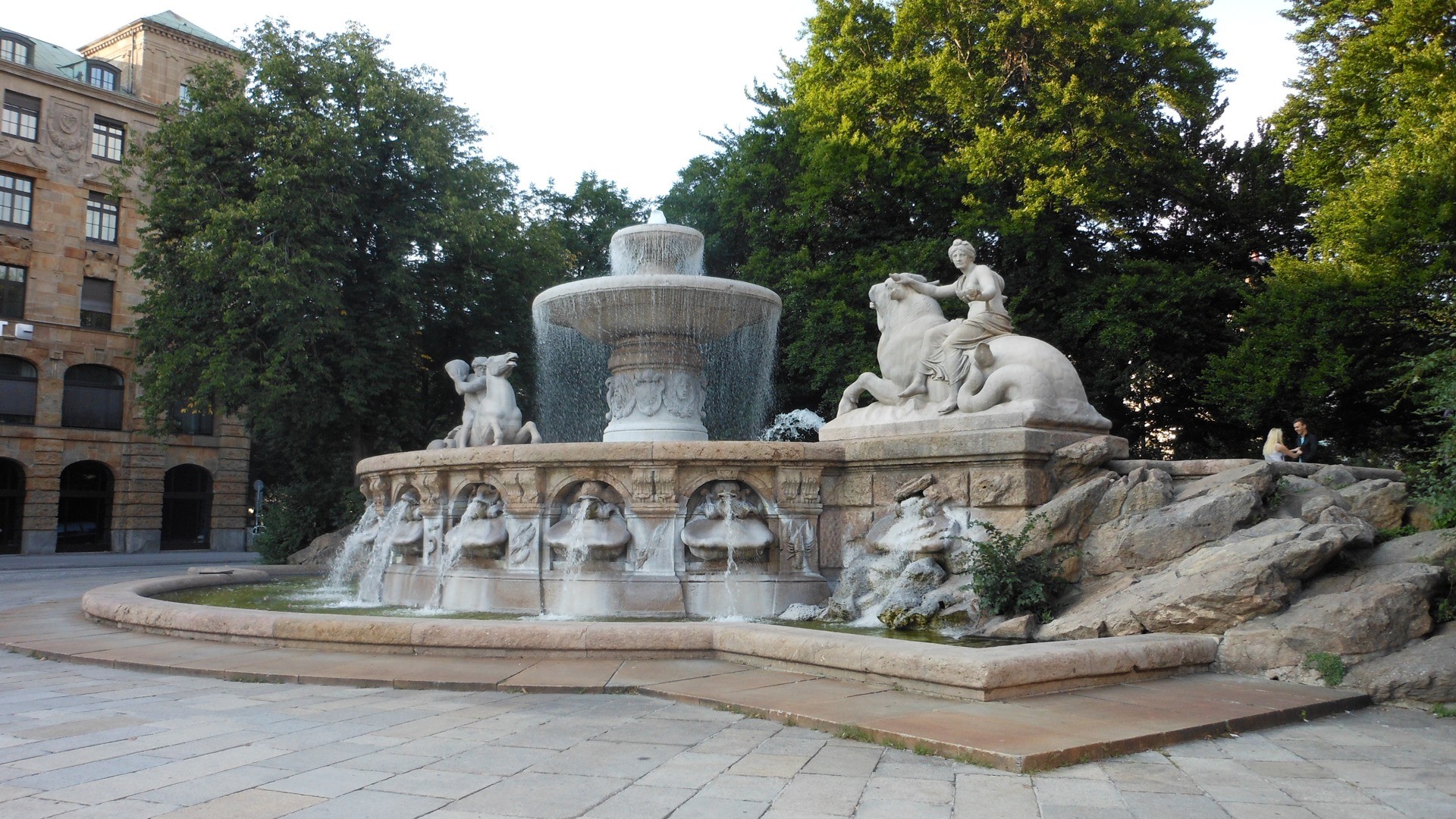 Fountain On Lenbachplatz