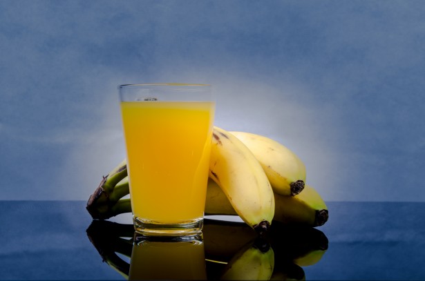  - banana-juice-in-glass-13929203836Q6