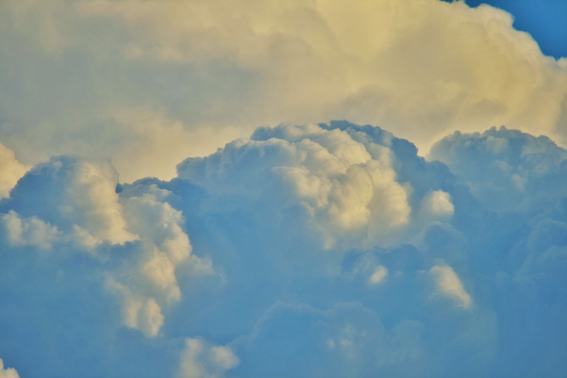 Mounds Of Cloud