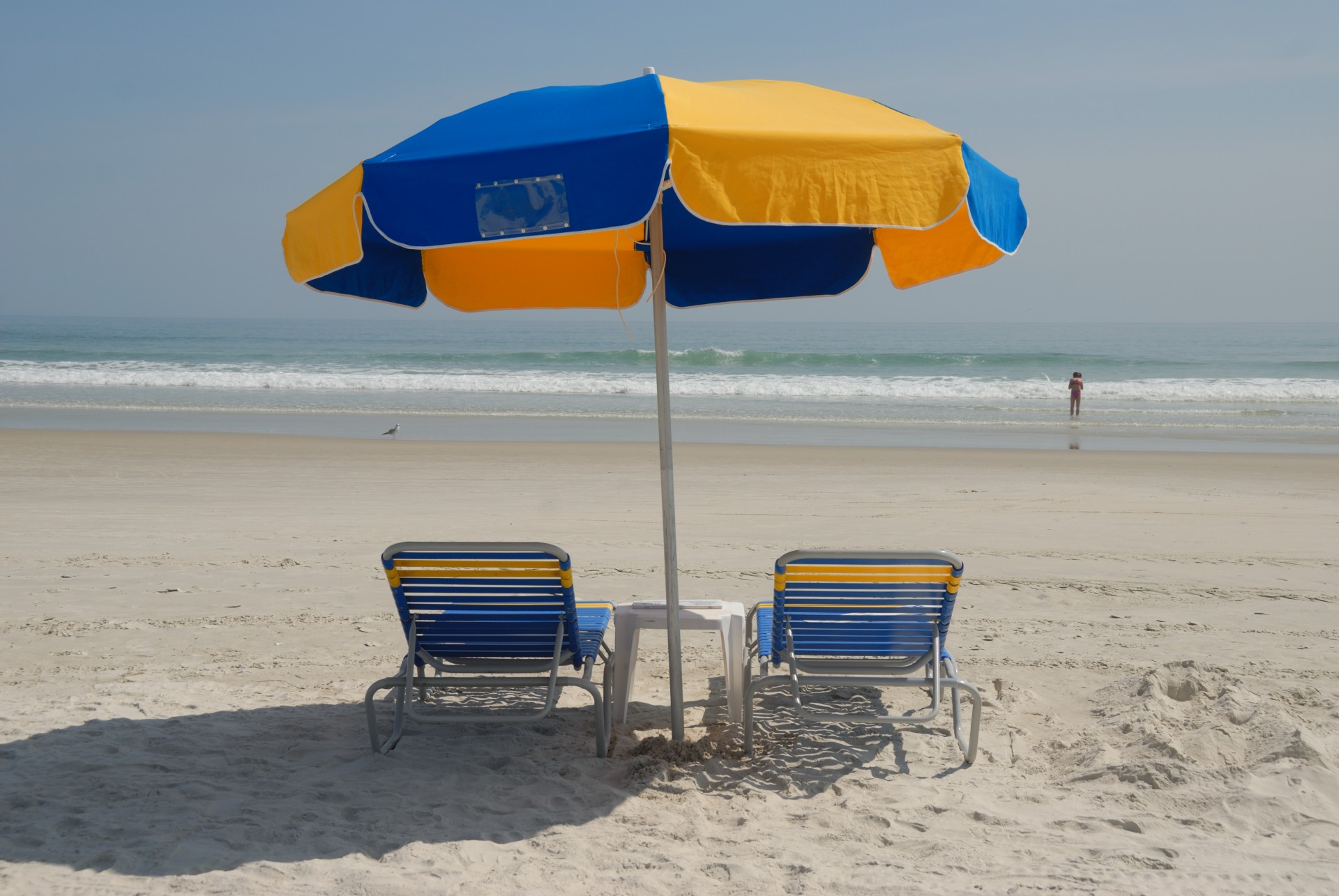 beach chair with umbrella rentals