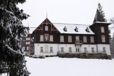 Chata w zimie