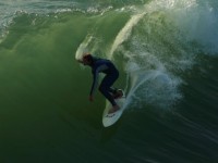 Surfen een muur van water