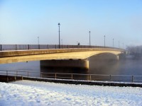 Puente sobre el río Ness