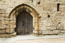 Puerta del castillo viejo