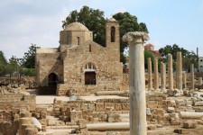 La iglesia griega ortodoxa de edad