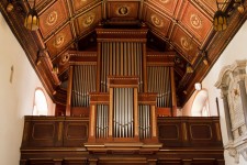 Tubo de órgano en la iglesia