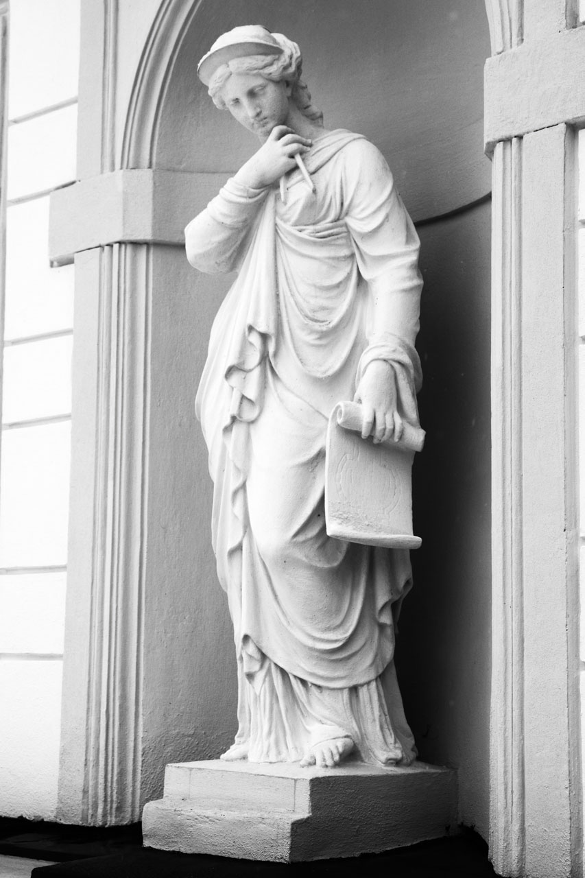 女人statue