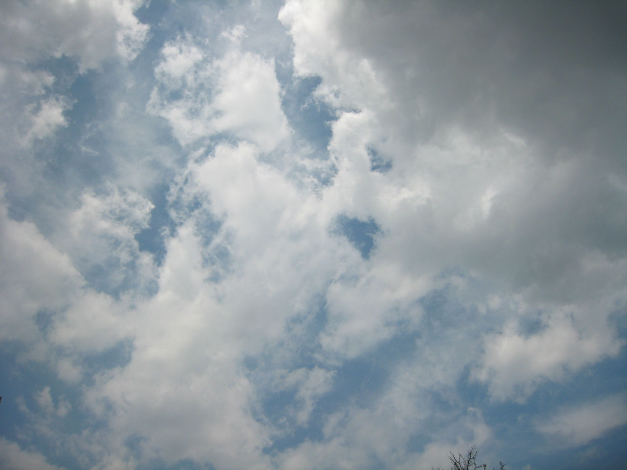 Blue Sky en Clouds