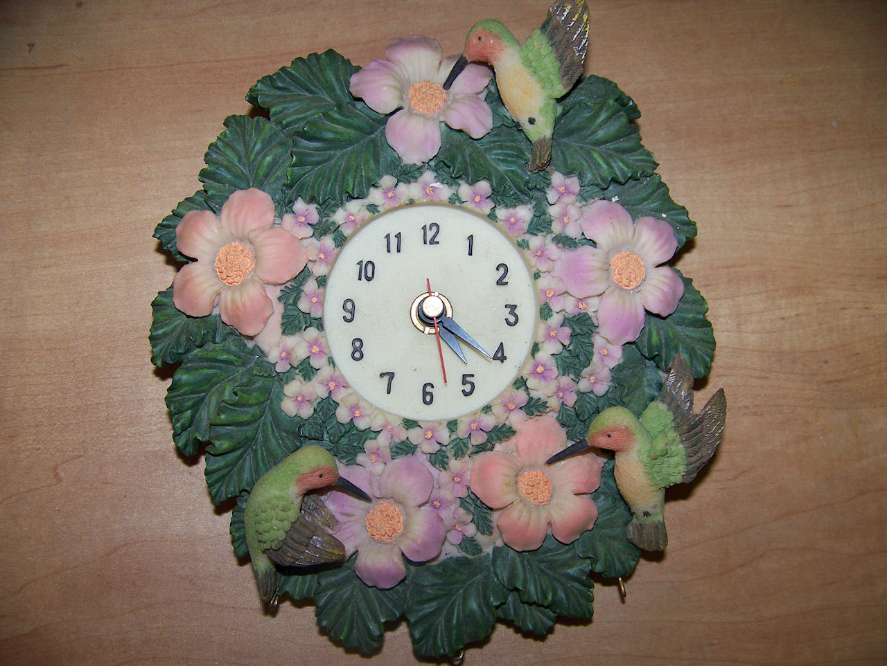Humming Bird Clock