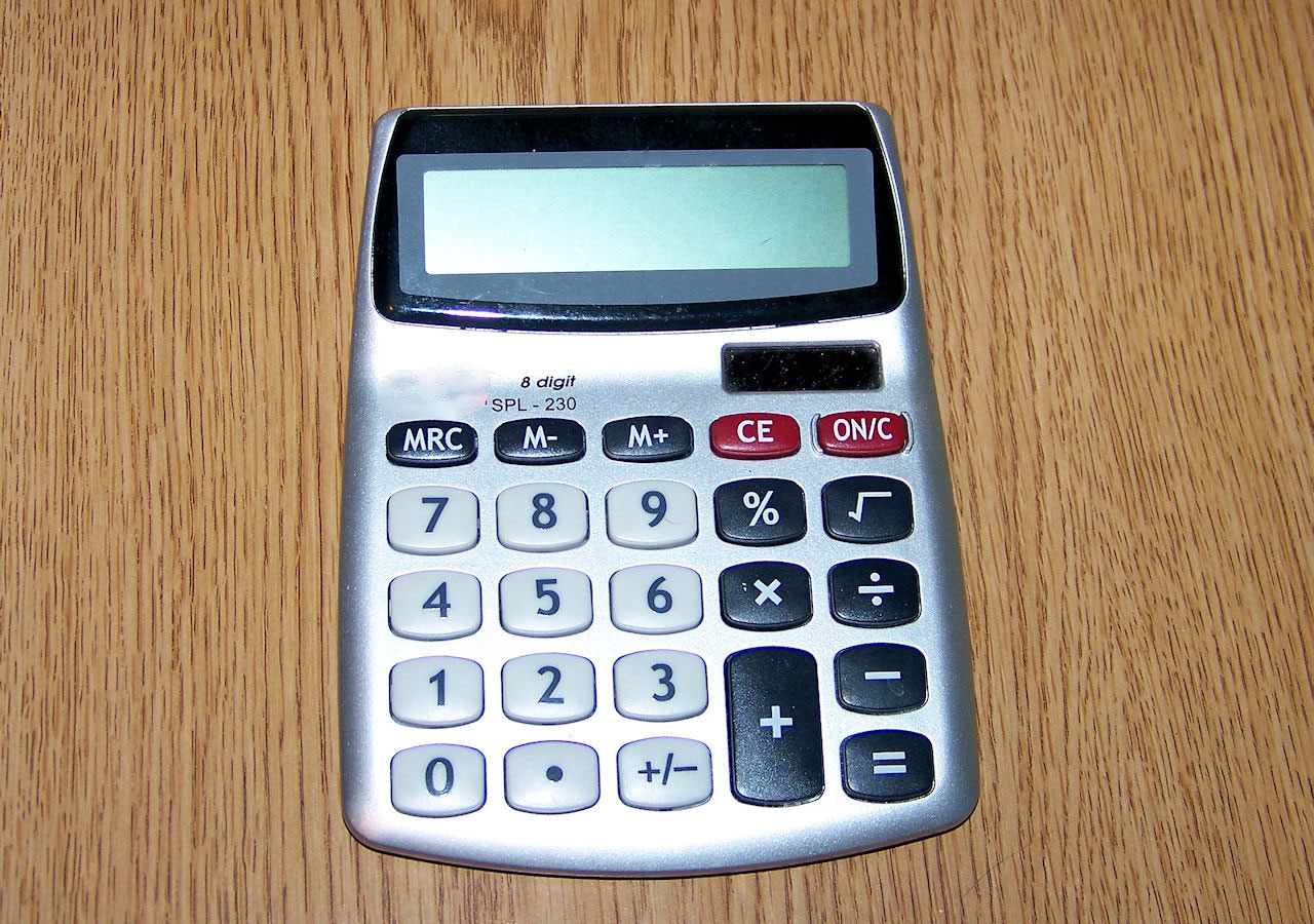 Calculator Kézi