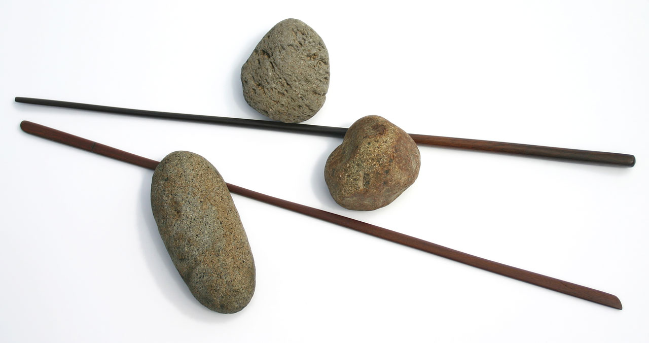 棍棒和石头