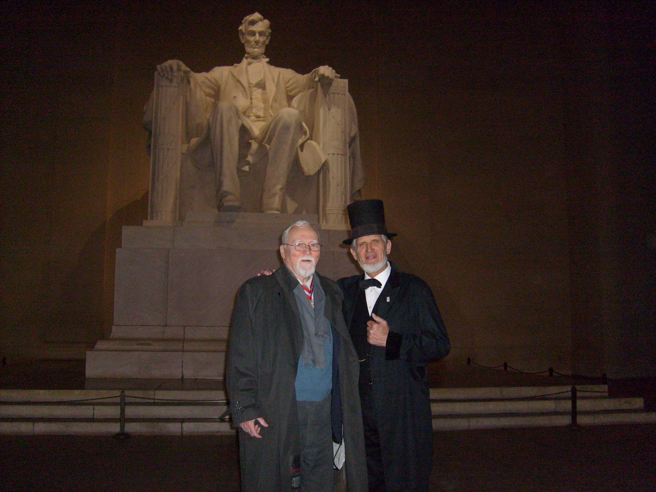 Col.S和Lincoln