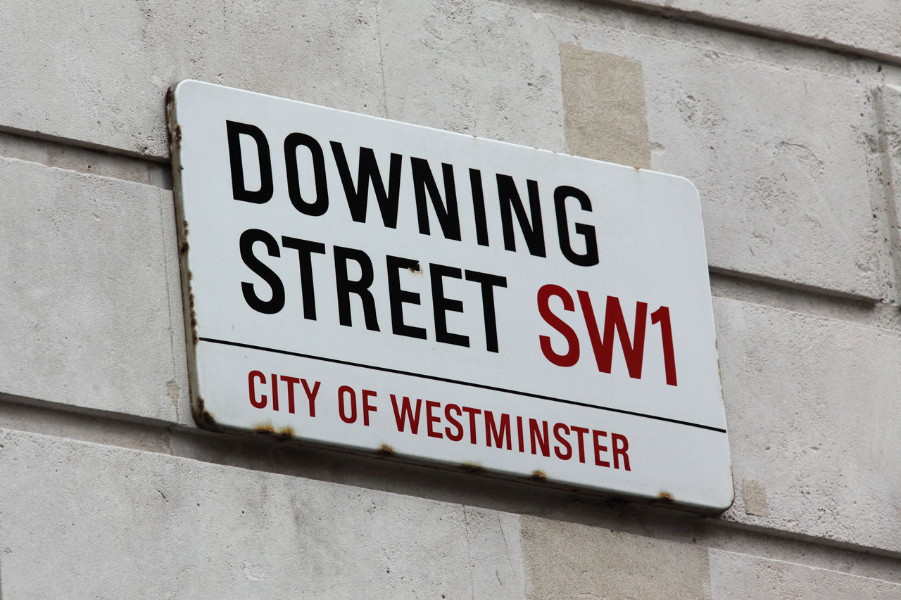 Downing Street te ondertekenen