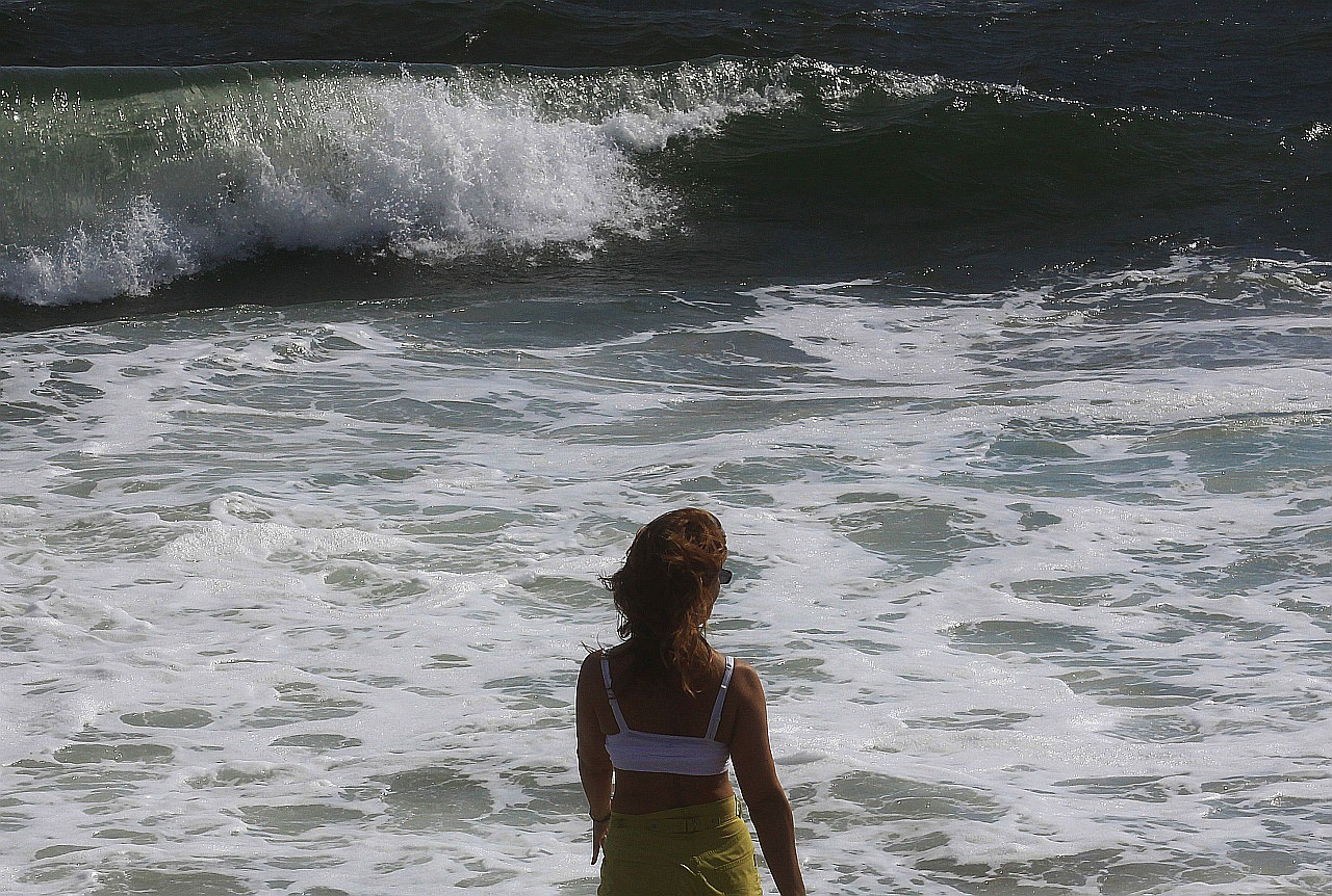 女孩和海洋