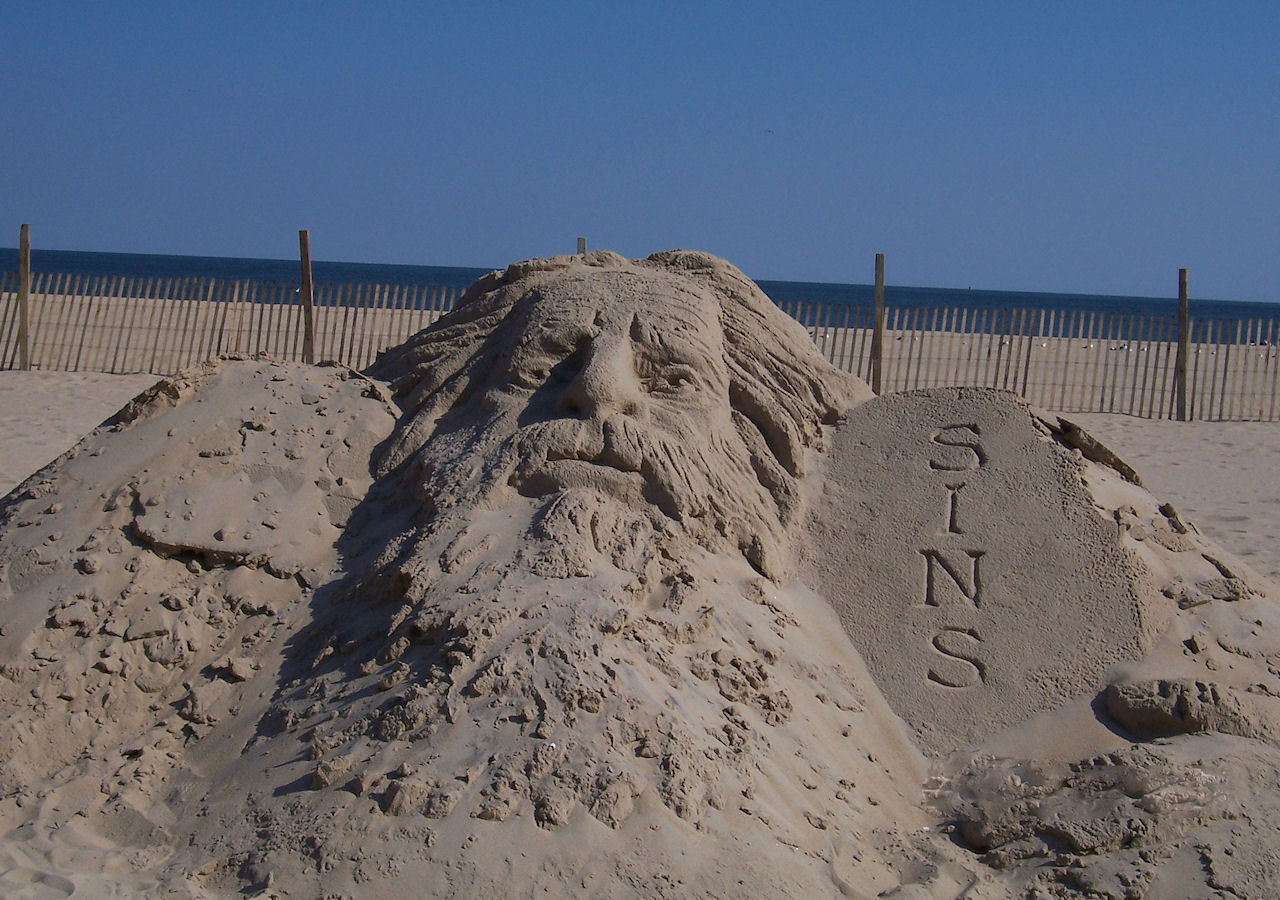 Gesù Sin scultura di sabbia