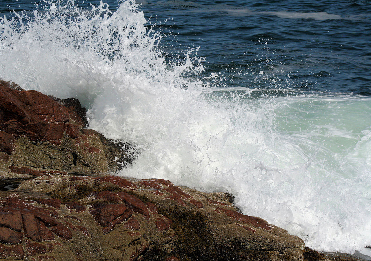 Ocean Waves Hitting Rocks