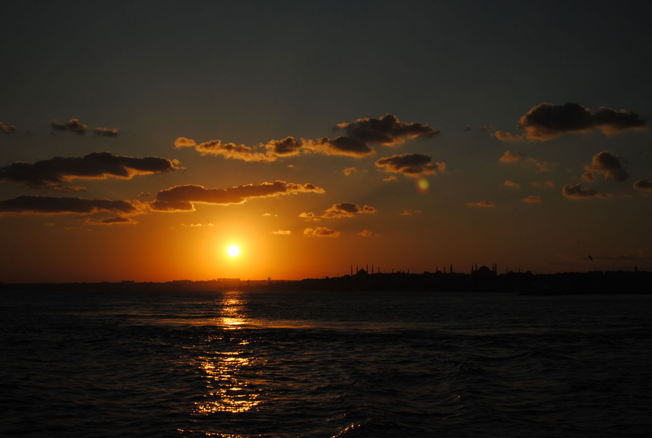 夕阳在伊斯坦布尔