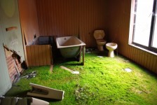 Abandoned bathroom
