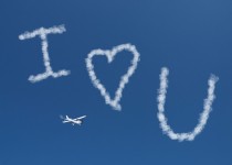 Je t'aime skywriting