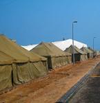 軍のテントのキャンプ