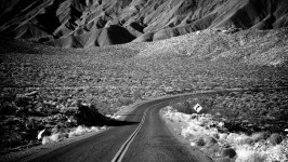 Abandonado Desert Road