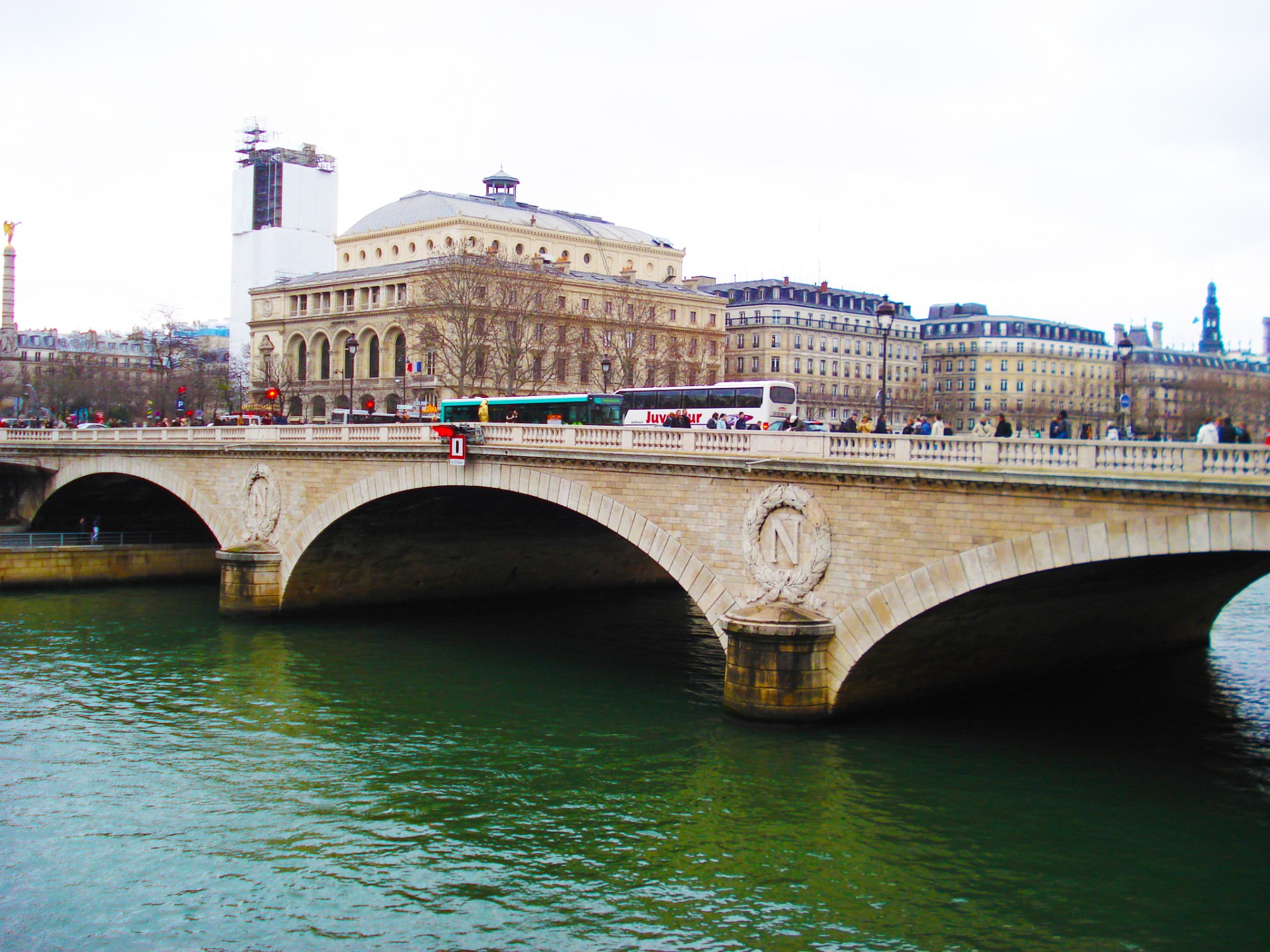 Bågar i Frankrike - The River
