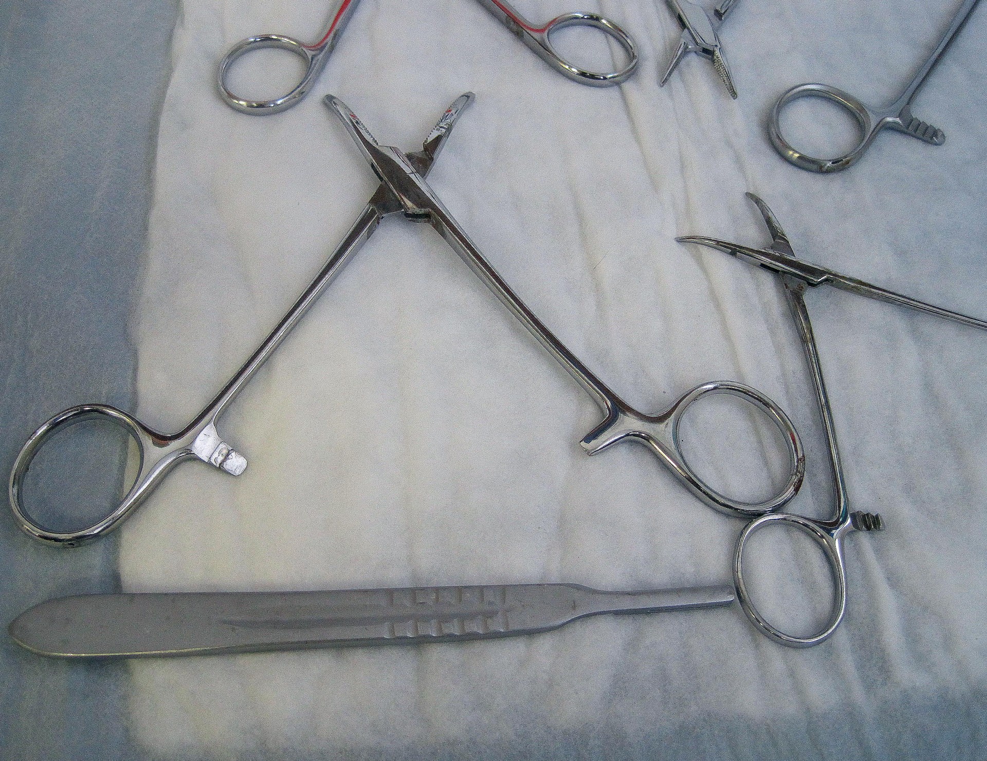 Instrumente chirurgicale asortate