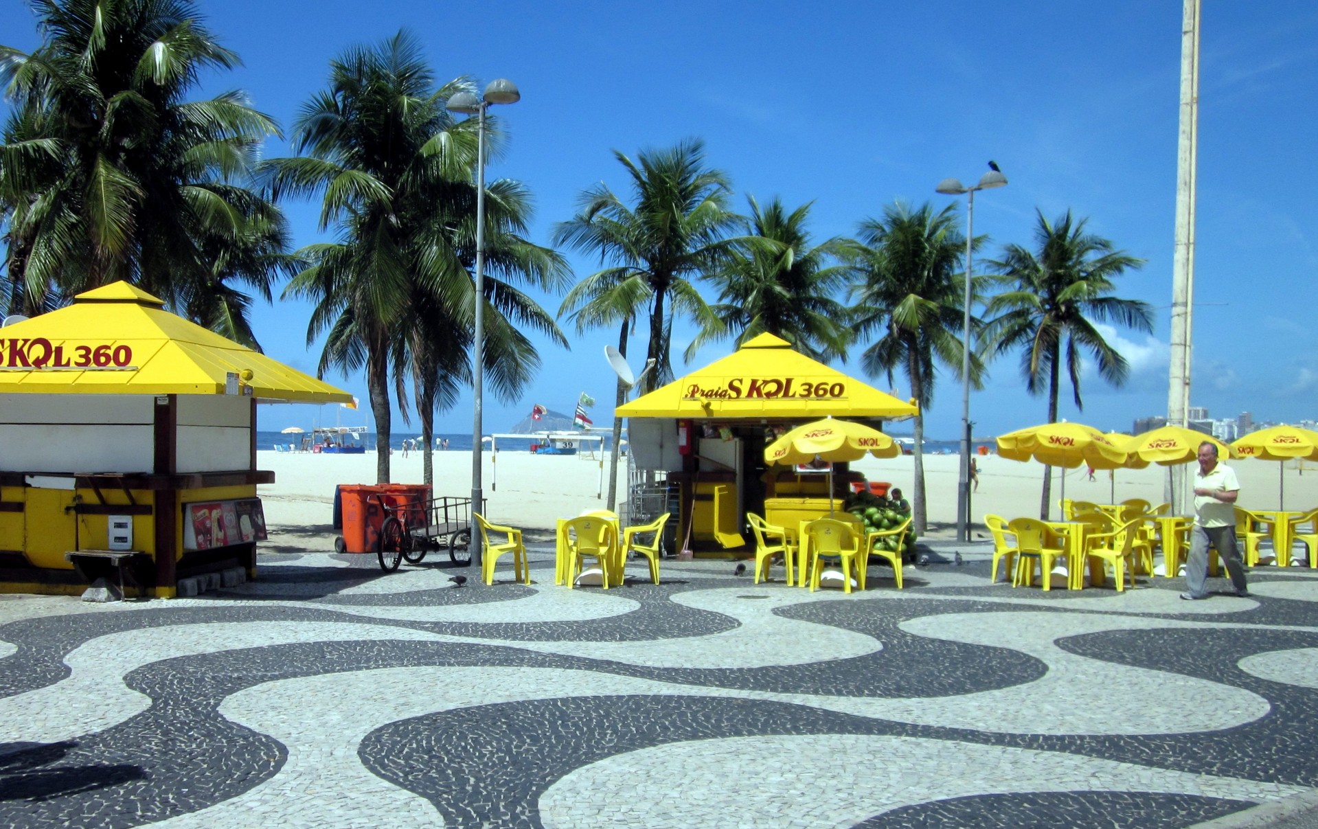 Sta Beach pe plaja Copacabana