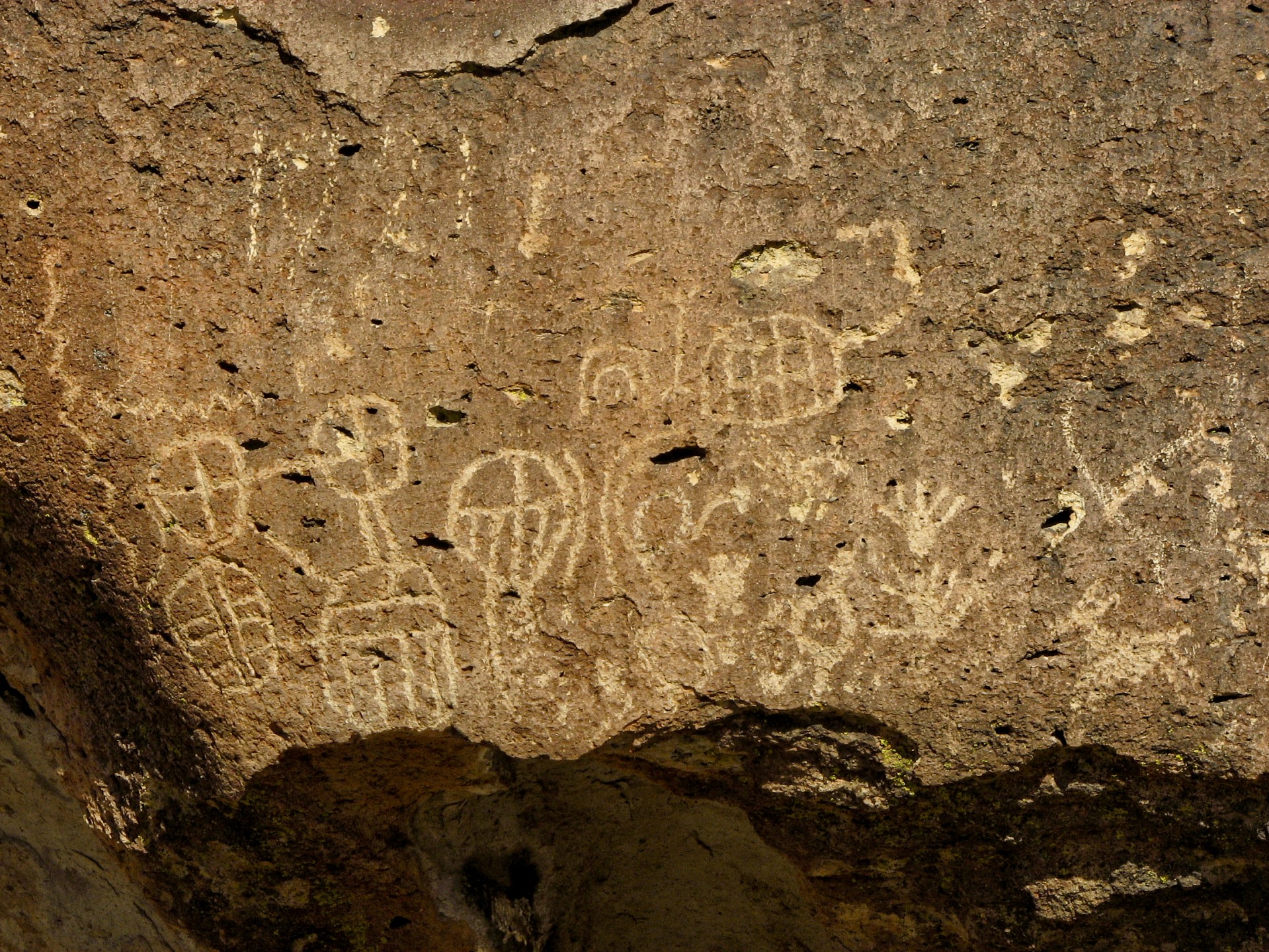 California Petroglife în Rock