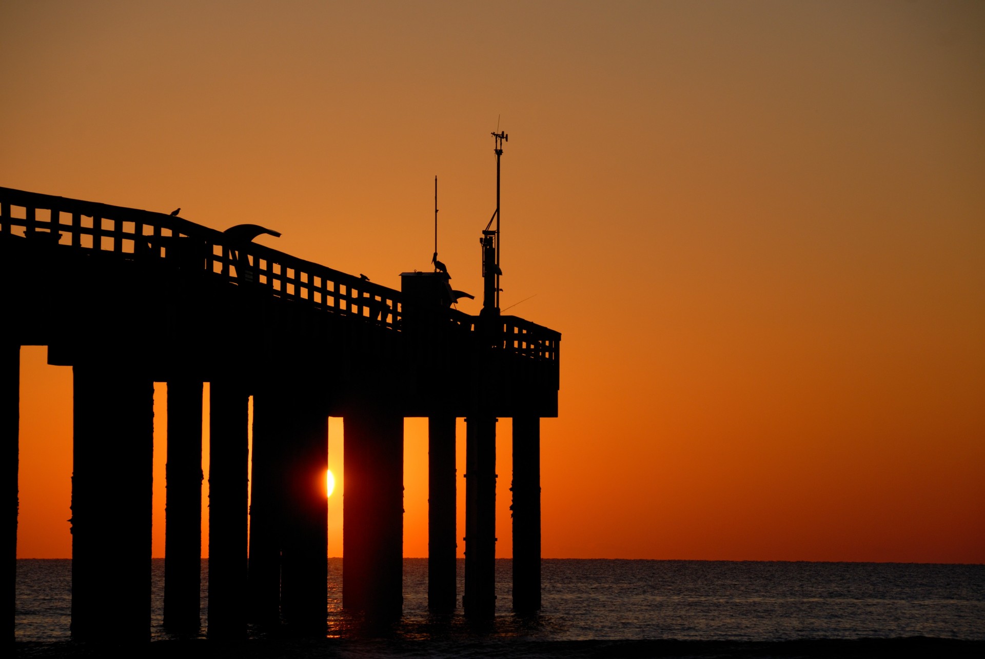 Fishing Pier při východu slunce