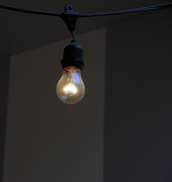 Light Bulb Background Free Stock Photo - Public Domain Pictures