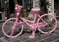 Bicicletă roz