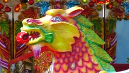 Kleurrijke Carrousel Dragon
