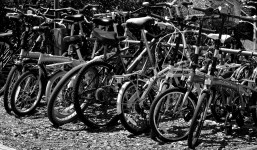 Bicicletas estacionadas