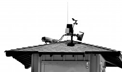 Rooftop Tecnologia in bianco e nero