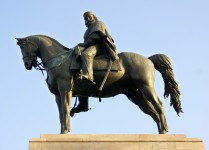 Equestrian statue of Giuseppe Garibaldi