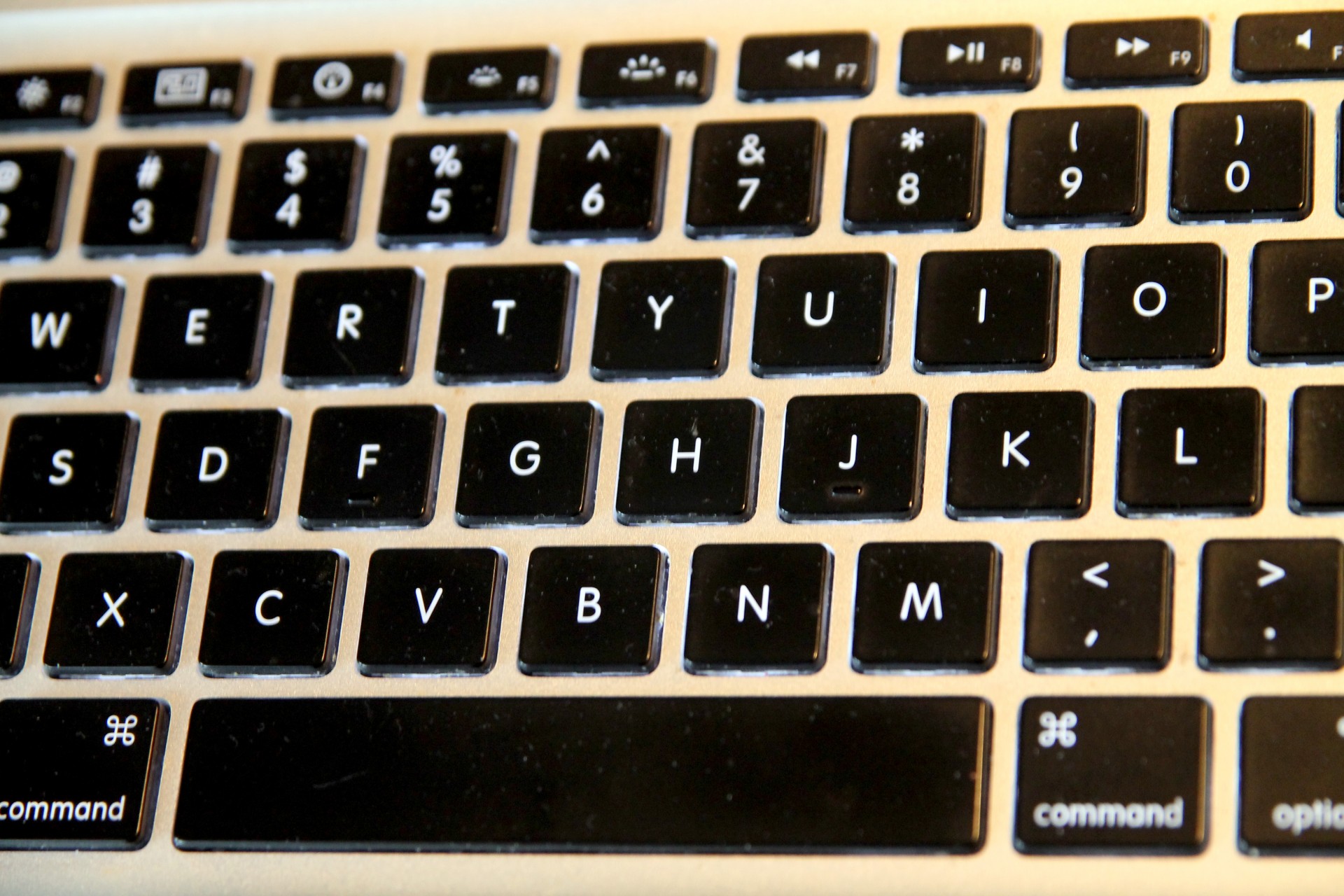 Laptop Tastatura Context