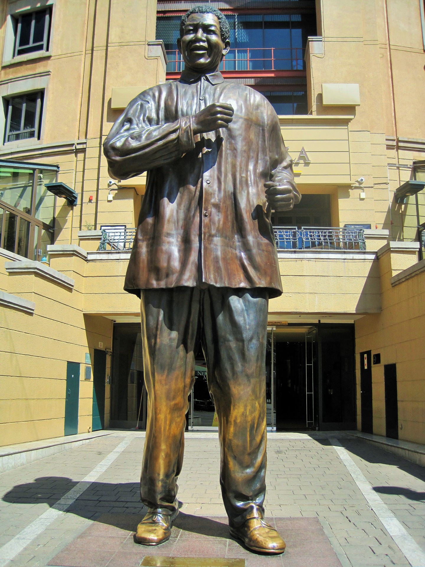 Nelson Mandela statuie 2