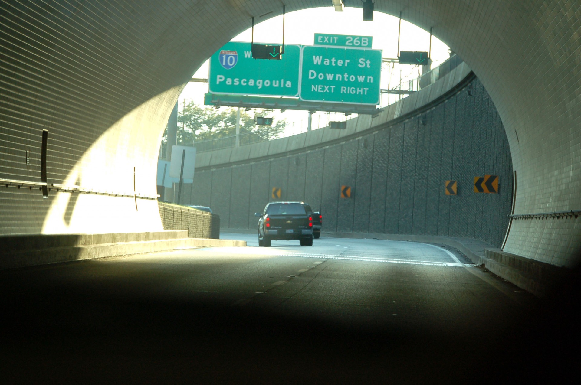 Tunnel unitate