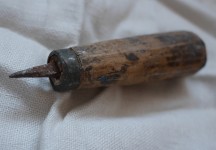 Outil de poinçon Antique