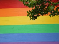 Regenbogen-Streifen Wand