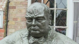 Уинстон Черчилль Статуя