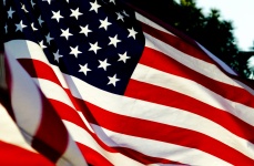 アメリカの国旗振ります