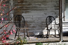 Chaises en bois antique